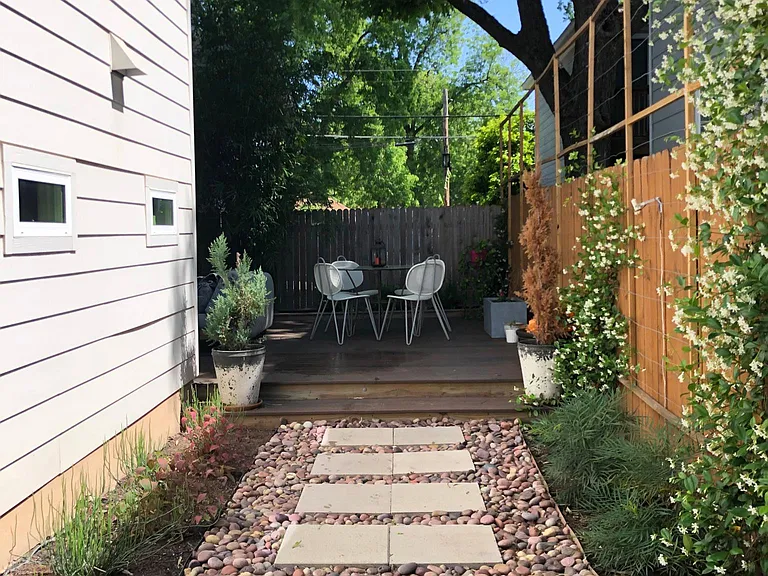 Side yard