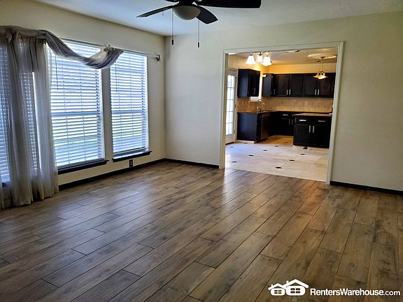 5th image of 11526 Meadowchase Dr