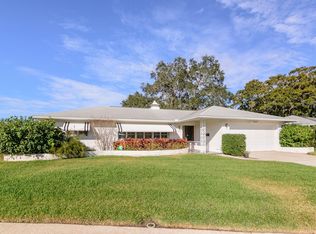 1906 Clearview Lake Dr, Clearwater, FL 33755