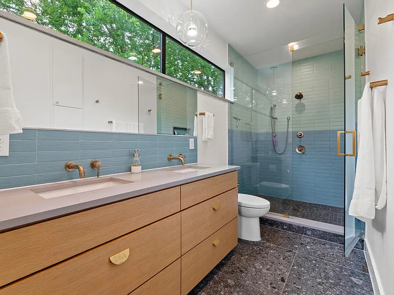 303 Woodward St #32 — Photo 20
