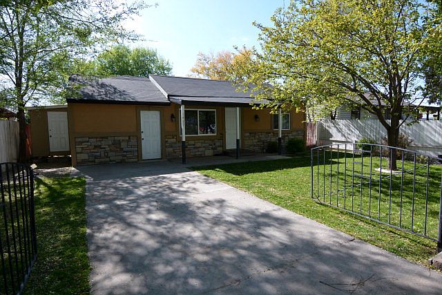 1st image of 1489 Canyon Ave