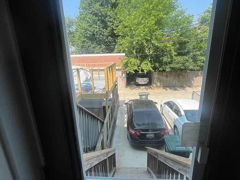 2316 N Capitol St NW — Photo 11