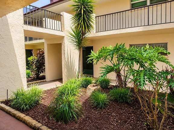 5th image of 100 E Kentucky Ave #2J