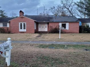 731 5th St, Chipley, FL 32428