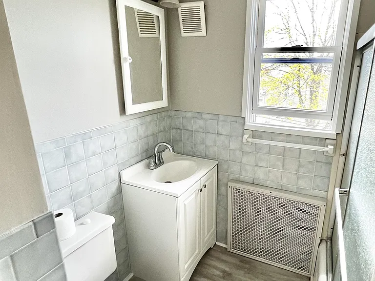 32 Berkeley Ave #2 — Photo 12