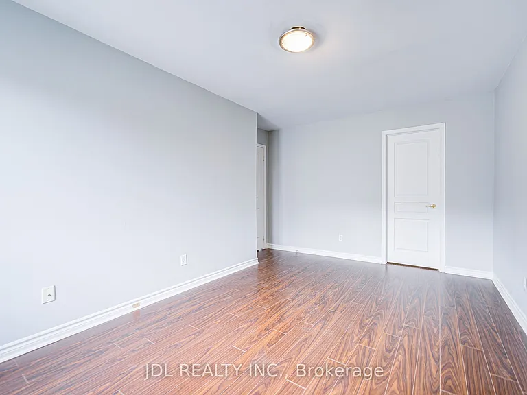 11 Everson Dr #610 — Photo 43