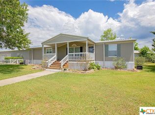707 E Grouse Rd, Victoria, TX 77905