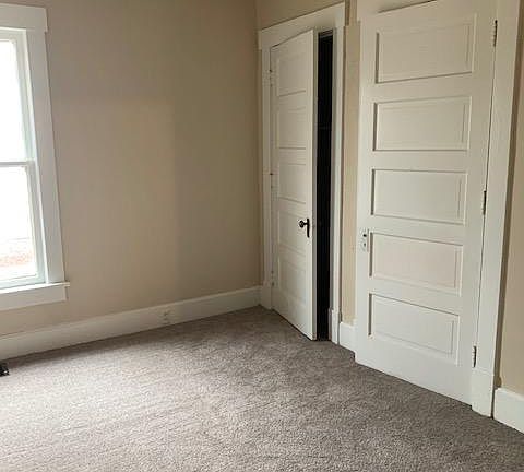 2nd image of 1125 Hunt St