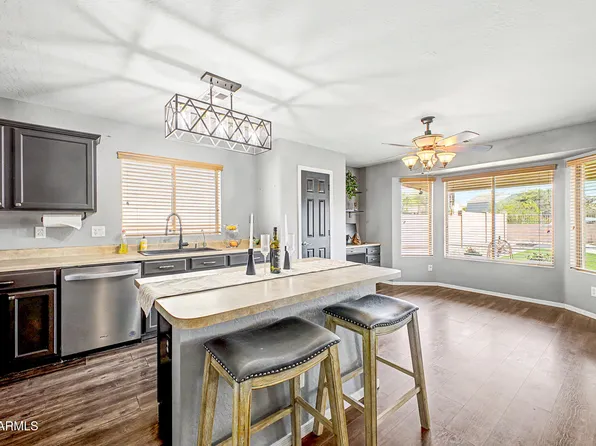 1073 S 239TH Drive, Buckeye, AZ 85326