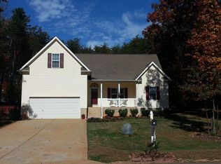 124 Farmdale Dr, Troutman, NC 28166