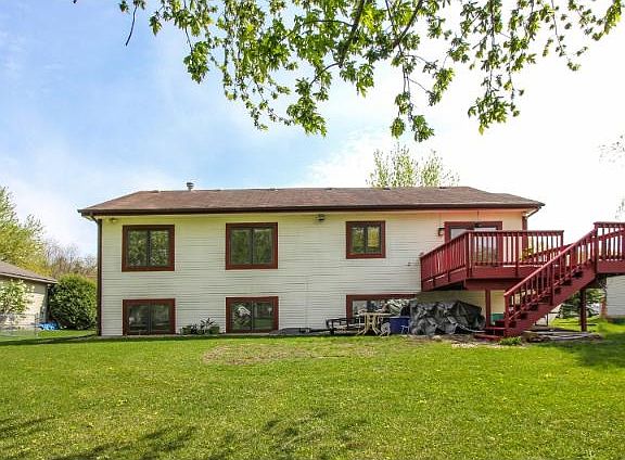 3rd image of 873 Westwind Dr