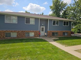 2841 Cory Ct SW APT 2, Cedar Rapids, IA 52404