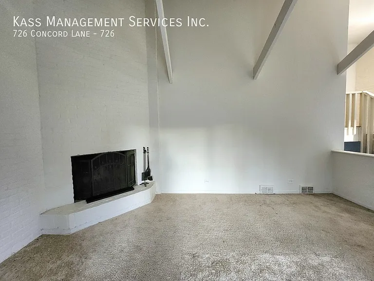 726 Concord Ln #726 — Photo 10