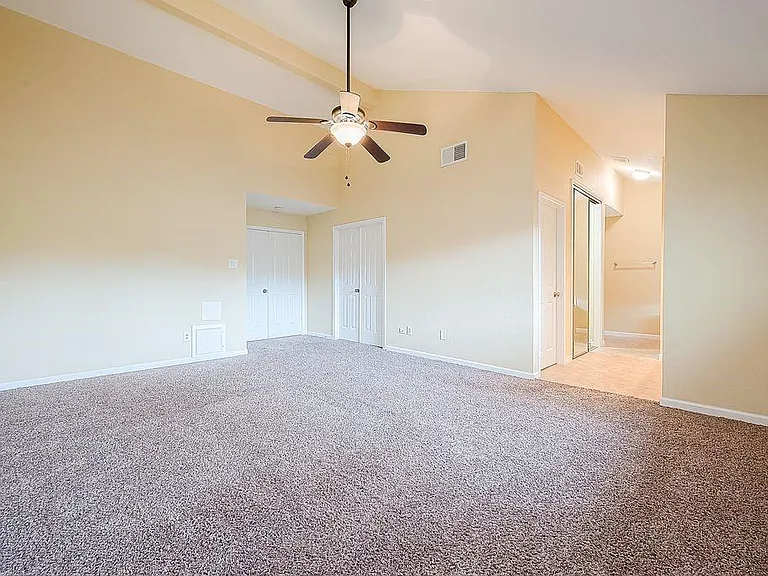2039 Shorewood Ln — Photo 34