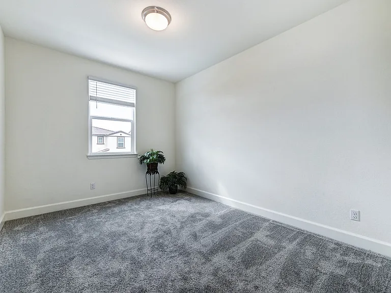 4025 Trinity Alps Way — Photo 33