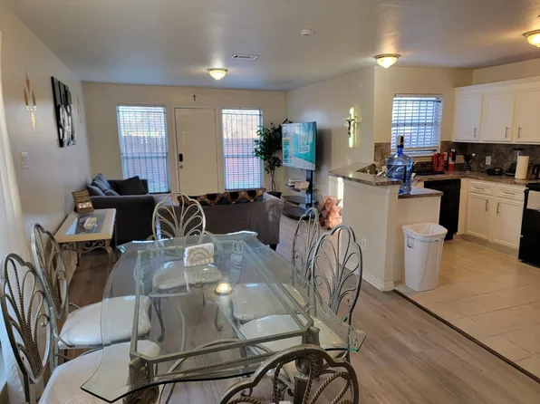 (undisclosed Address), Houston, TX 77021