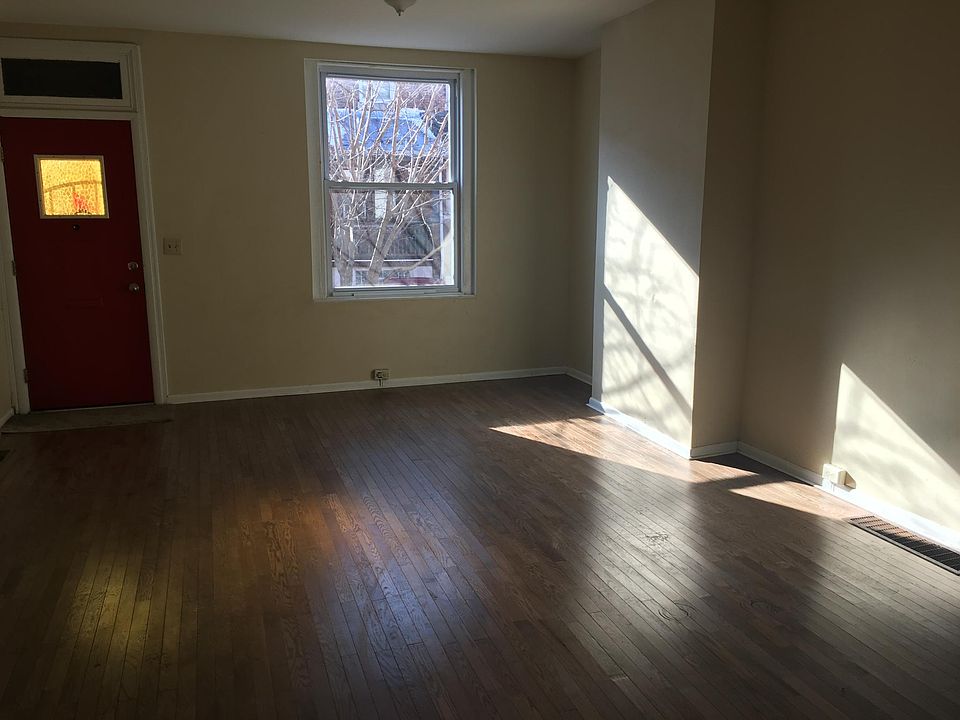 2nd image of 4711 Upland St