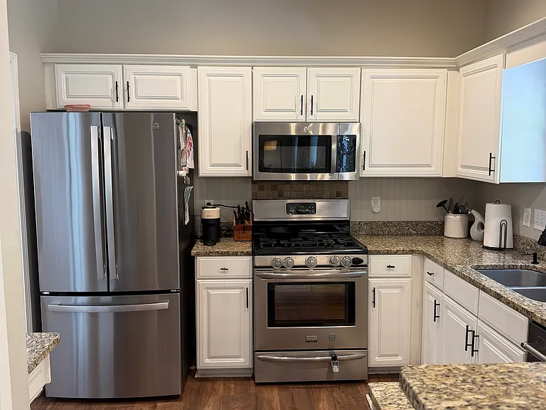 4011 Westridge Xing — Photo 4