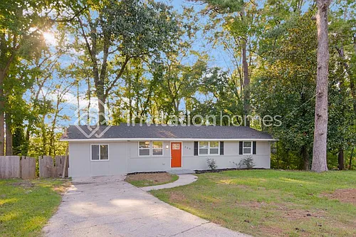 206 Park Ave Photo 1