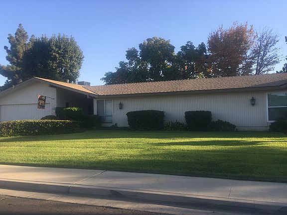 2nd image of 5801 Cypress Point Dr