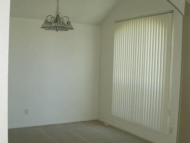 5802 Venetian Ct — Photo 13