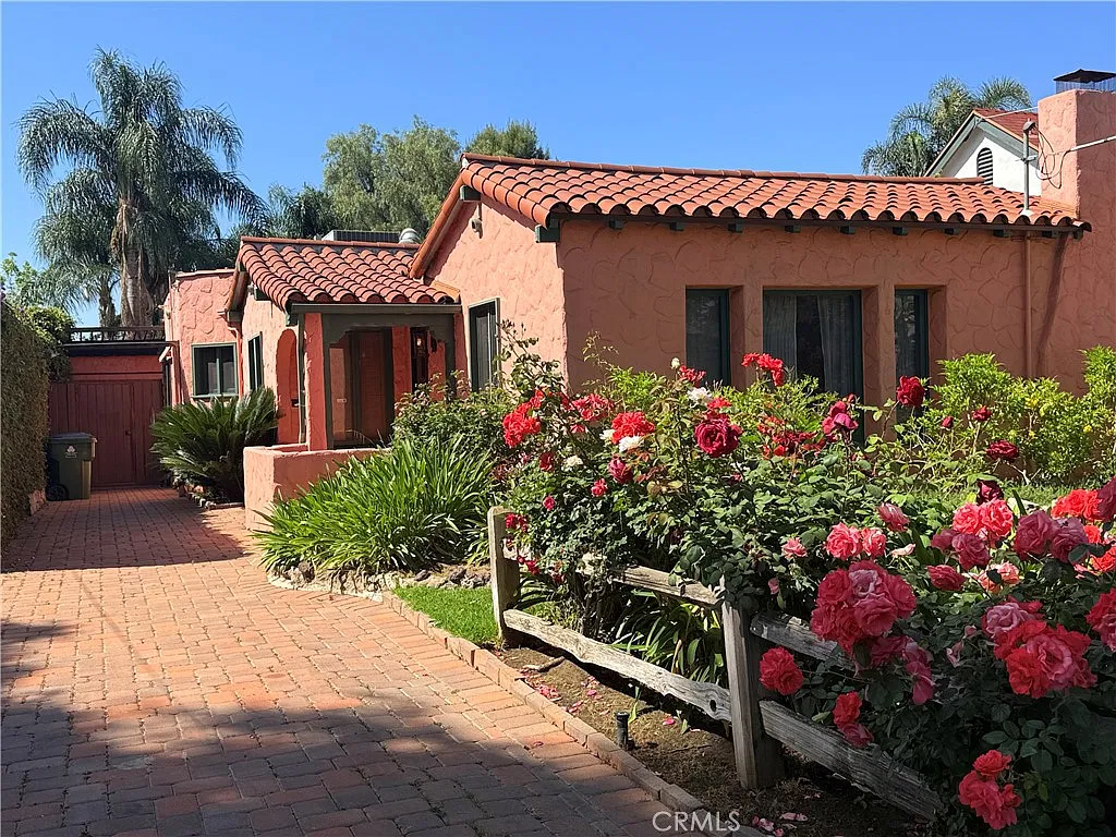 3 bed, 1412 sqft, $4,500 — Photo 1