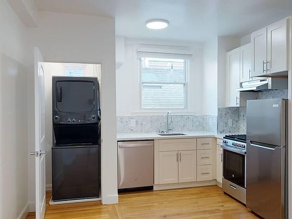 2nd image of 1935 Franklin St APT 407