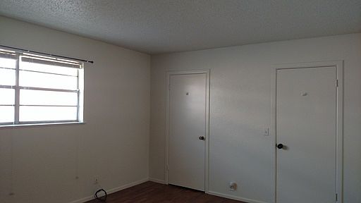 5th image of 4140 Lynbrook Ave