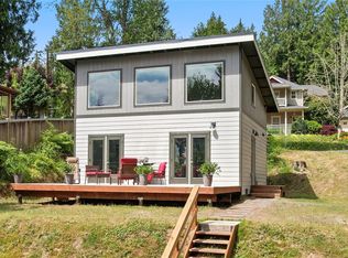 7237 NE Winfred St, Suquamish, WA 98392