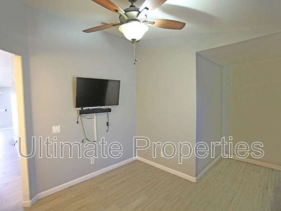 4th image of 20622 N 102nd Ln