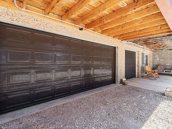 5th image of 570 N Skyline Cir