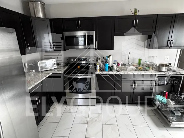 76 Birch St Unit 3, Clinton, MA 01510