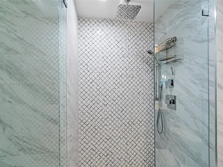 5055 Collins Ave #10H — Photo 17