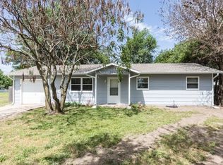 209 York Ct, Bentley, KS 67016