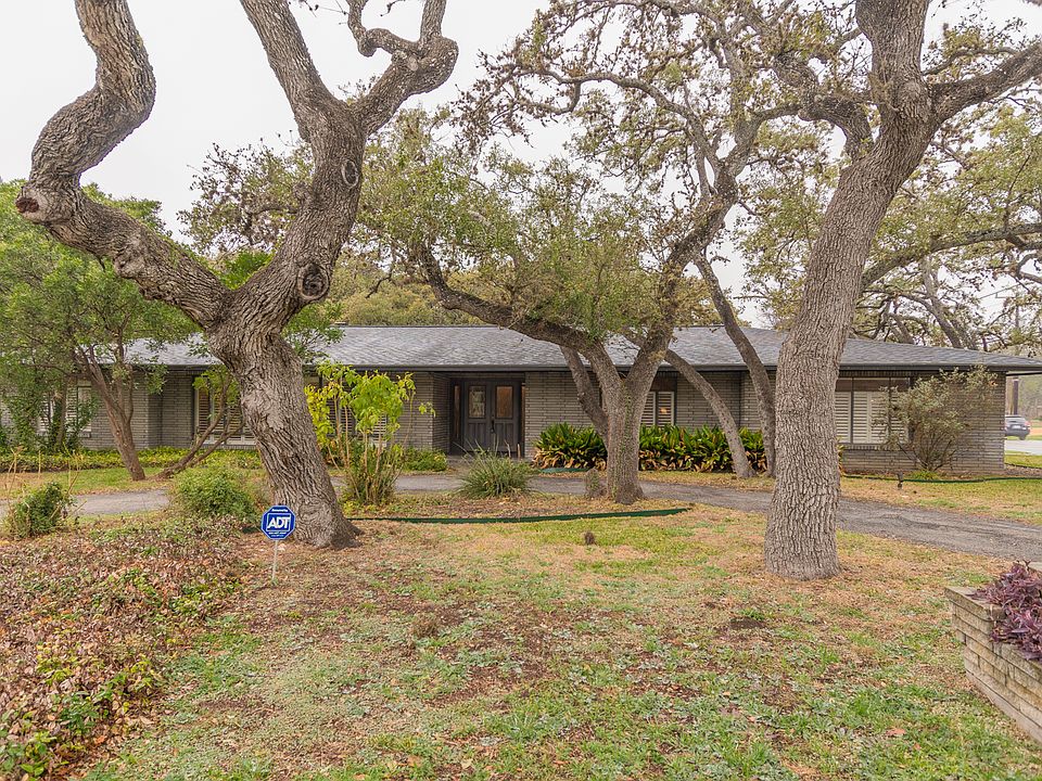 1st image of 217 Prinz Dr