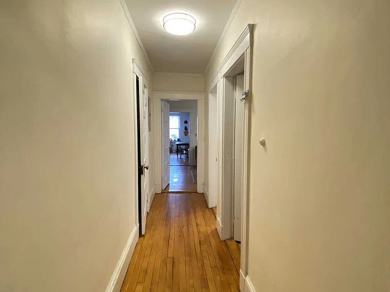 Fairfield St — Photo 9