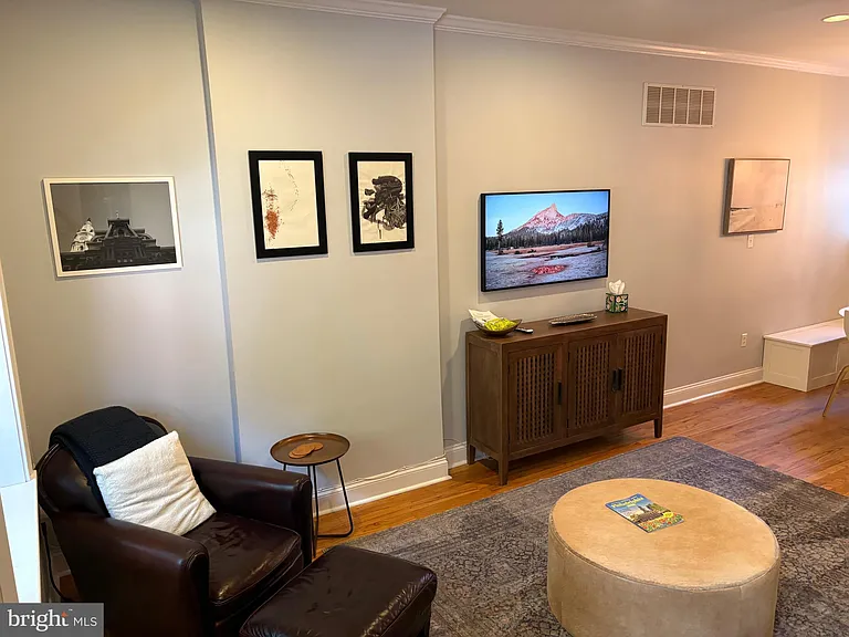 2608 Swain St — Photo 4