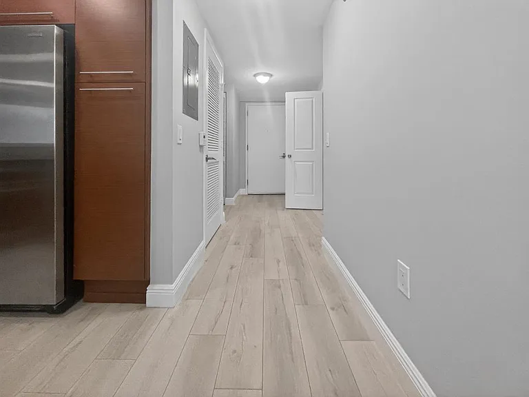 2681 N Flamingo Rd #902S — Photo 35