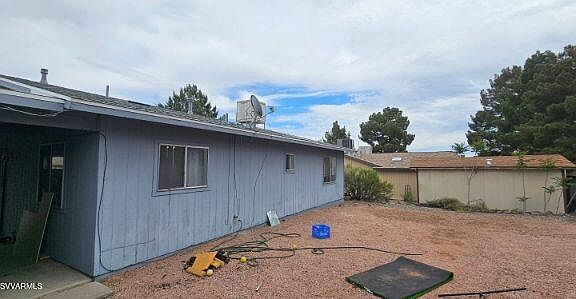 3rd image of 1352 S Navajo Drive