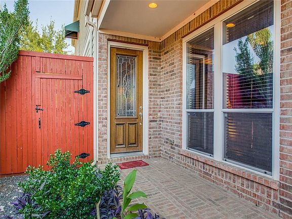 4th image of 1148 N Bishop Ave