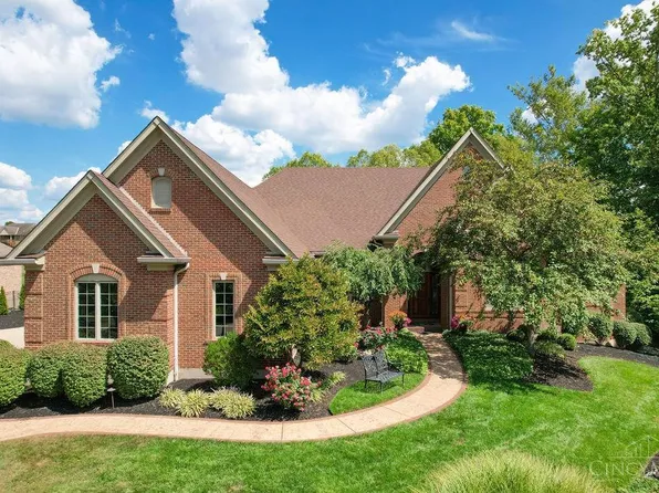 5028 Stone Lake Dr, Maineville, OH 45039