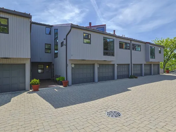 1022 Hatch St, Cincinnati, OH 45202