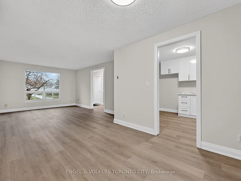 40 East St #14 — Photo 11