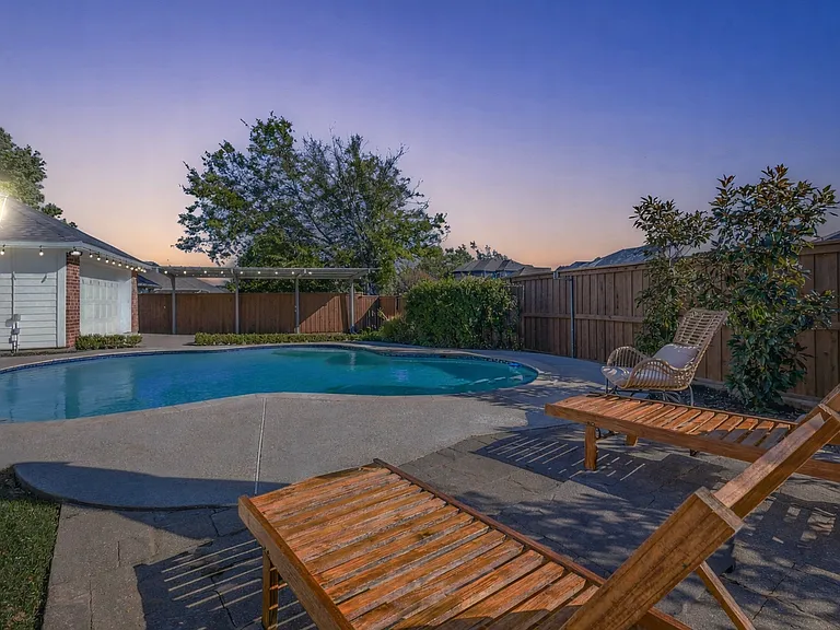 2720 Wild Grove Ln — Photo 42