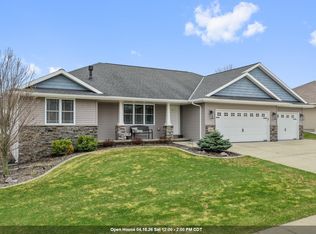 3165 Howard View Ln, Green Bay, WI 54313