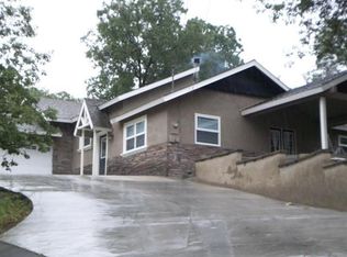 1665 Grass Valley Rd, Lake Arrowhead, CA 92352