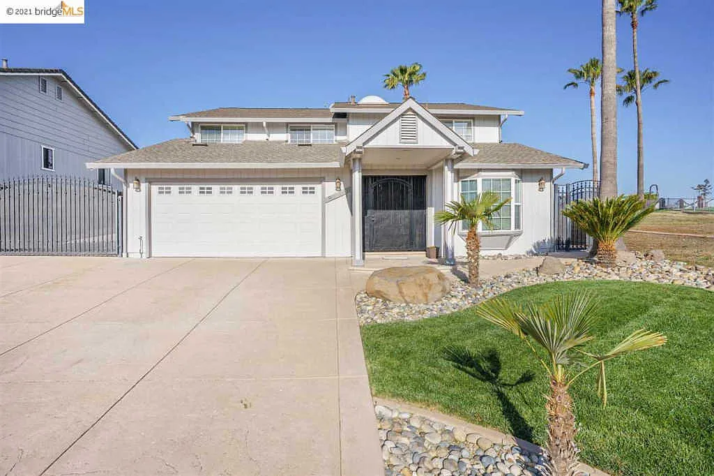 920 Discovery Bay Blvd photo 1