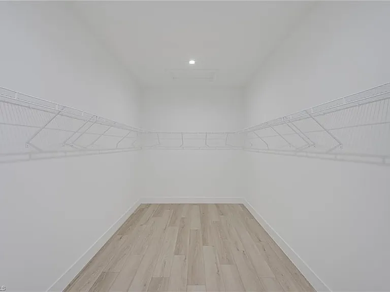 4775 Quercia Dr — Photo 23