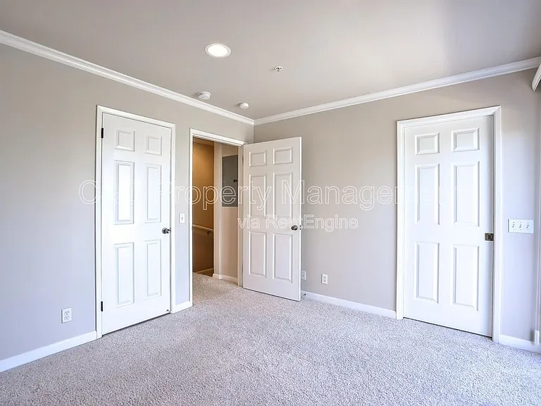 815 Alice St #B — Photo 11
