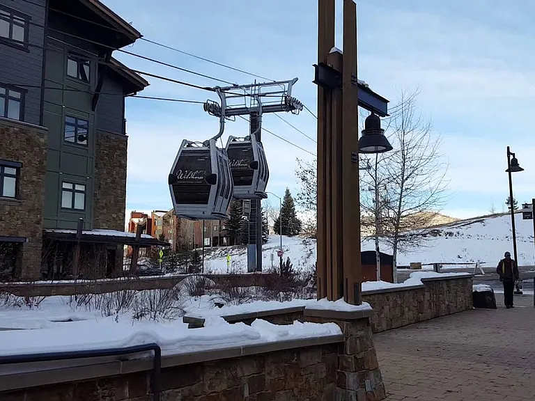 2250 Apres Ski Way — Photo 21